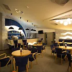 Grand Laola Aparthotel 4*