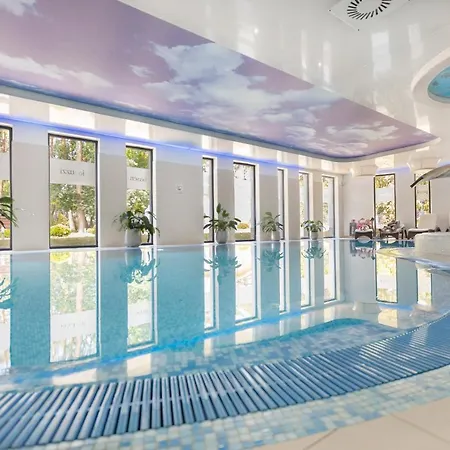 Grand Laola 4*