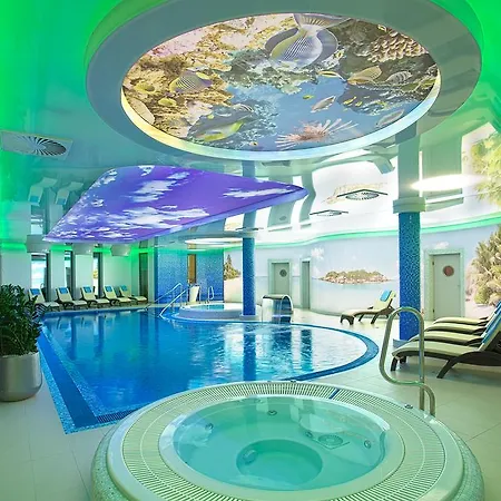 Grand Laola 4*