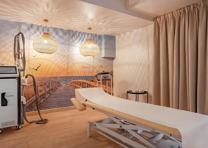 Apartahotel Grand Laola 4*